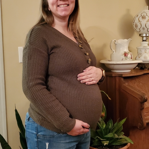 Medium green maternity sweater - Picture 3 of 3